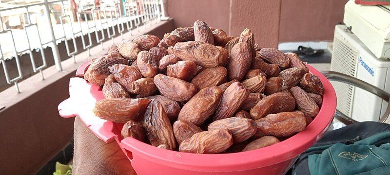 Seedless Dates, 400 g (Private Label)